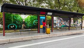 強韌適應、精準呈現：歐洲戶外廣告龍頭採用 IEC-3904，打造全新數位戶外廣告典範