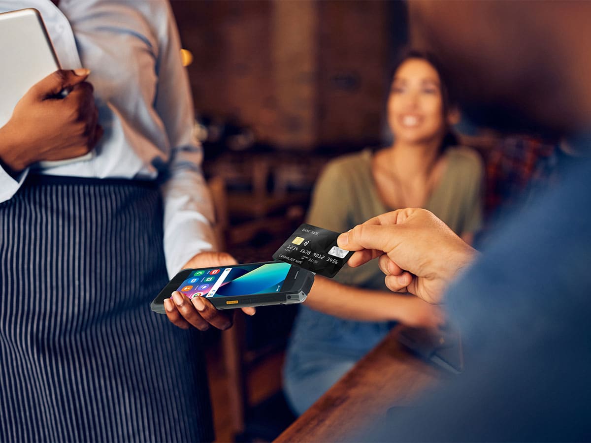 強固手持行動裝置